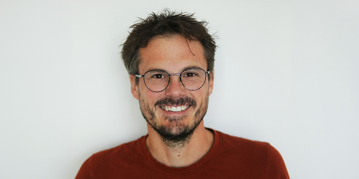 Renaud 1200x600