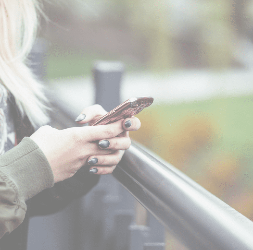 Ados Et Médias Sociaux